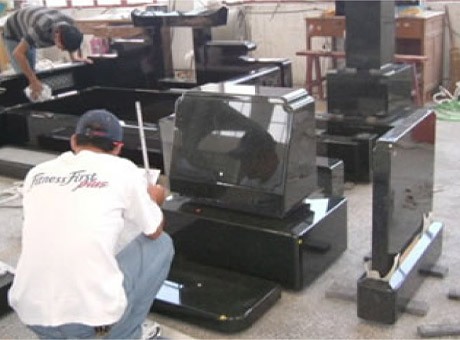 全国石製品共同組合」の墓石長期10年保証